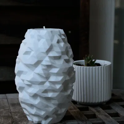 Đế nến ngẫu nhiên với thiết kế độc đáo V11