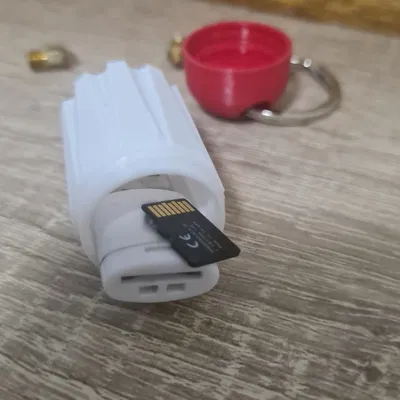 Móc khóa hình hộp đựng đa năng cho thẻ nhớ mini SD