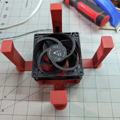 Giá đỡ bản in với quạt làm mát cho máy in 3D