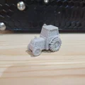 Máy kéo nhỏ với bánh xe hoạt động - Thumbnail 1