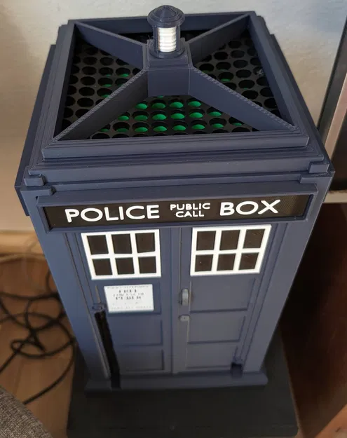 Nắp Xbox Series X Tardis "Mở" độc đáo - Image 2
