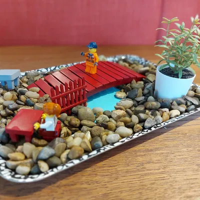 Bộ nội thất mini cho vườn zen: cầu, hàng rào, bàn và ghế