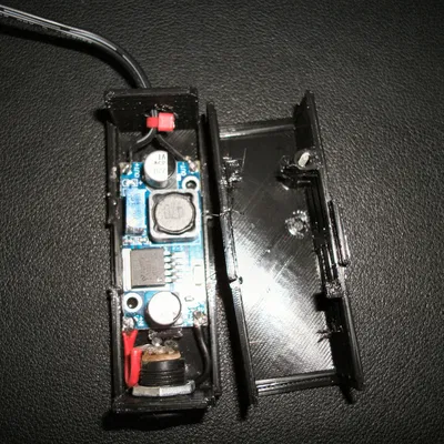 Vỏ bảo vệ LM2596 với jack cắm hình trụ