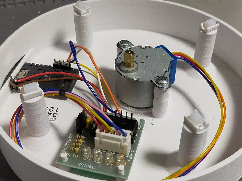 Bàn xoay mini sử dụng động cơ 28BYJ-48 - Image 1