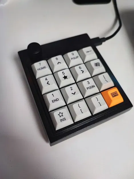 Vỏ bảo vệ Dumbpad V2 cho macropad 4x4 với encoder xoay - Image 1