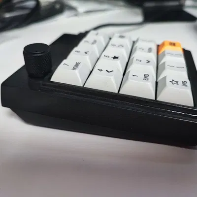 Vỏ bảo vệ Dumbpad V2 cho macropad 4x4 với encoder xoay