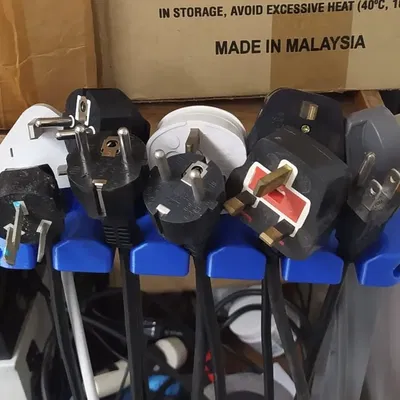 Giá đỡ cáp nguồn tiện lợi cho không gian làm việc