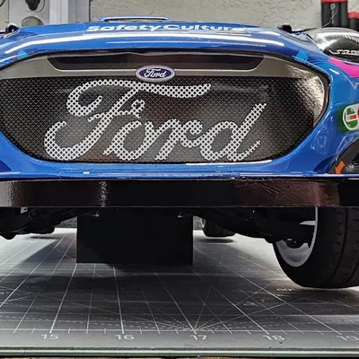 Giá đỡ xe đua Cen Racing Ford Puma Rally Car