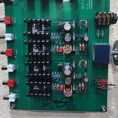 Giá đỡ treo tường cho bộ khuếch đại Amp Camp ACA+