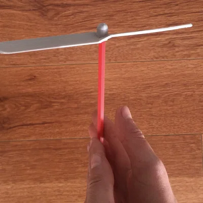 Máy bay giấy quay Twist Copter thú vị