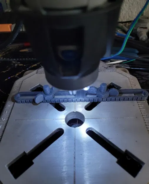 Hệ thống đèn LED cho trạm làm việc Dremel 3000 - Image 3