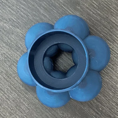 Giá đỡ nến hình cầu với 6 quả cầu dưới đáy