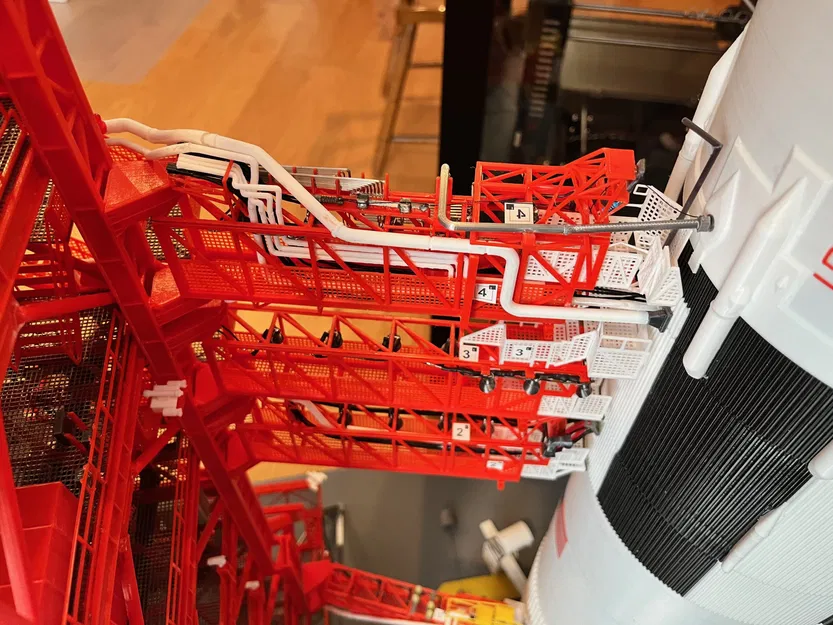 Cánh tay xoay Apollo LUT số 4 cho tháp umbilical - Image 2