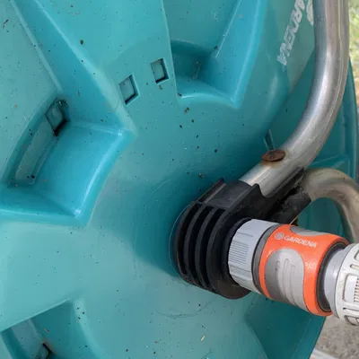 Sửa chữa trục nối ống nước cho xe đẩy Gardena