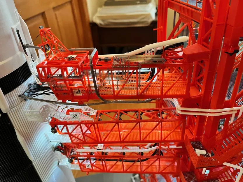 Cánh tay xoay Apollo LUT số 4 cho tháp umbilical - Image 3