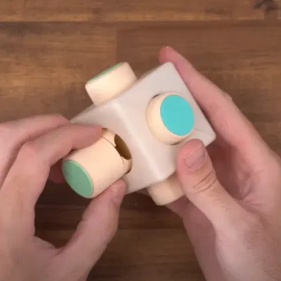 Hộp bí ẩn Origin Cube - Mô hình sáng tạo từ Blender