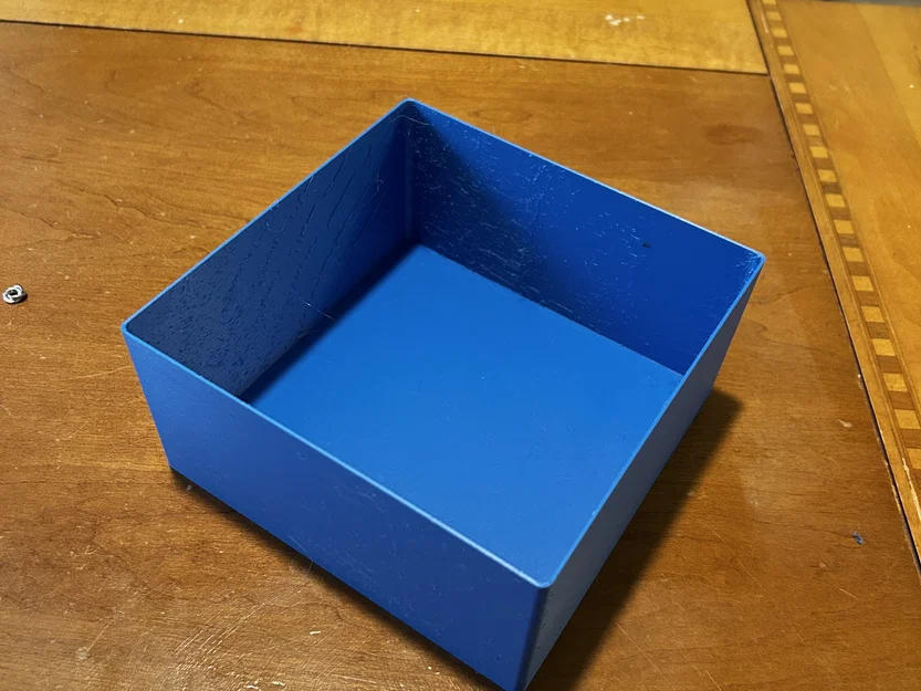 Thùng rác nhỏ 6in x 6in x 3in cho chất thải filament - Image 1