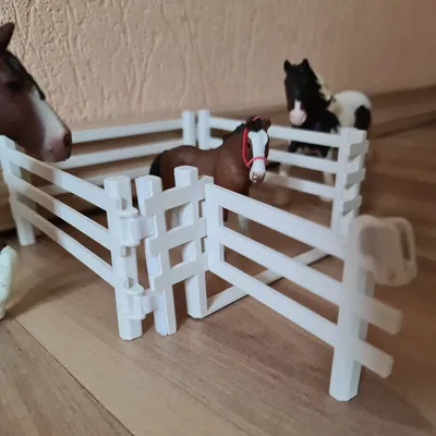 Cổng phụ tùng cho câu lạc bộ ngựa Schleich