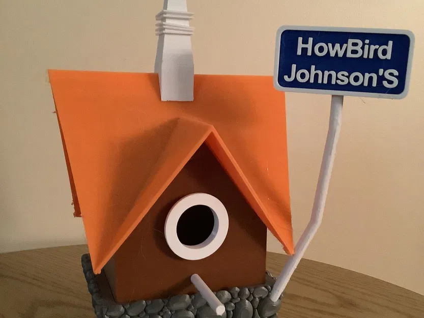 Nhà chim mô phỏng sảnh khách sạn Howard Johnson - Image 1