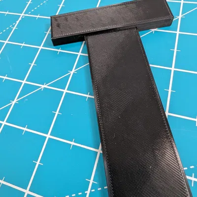 Thước kẻ 'T' nhỏ cho dự án cắt thẳng