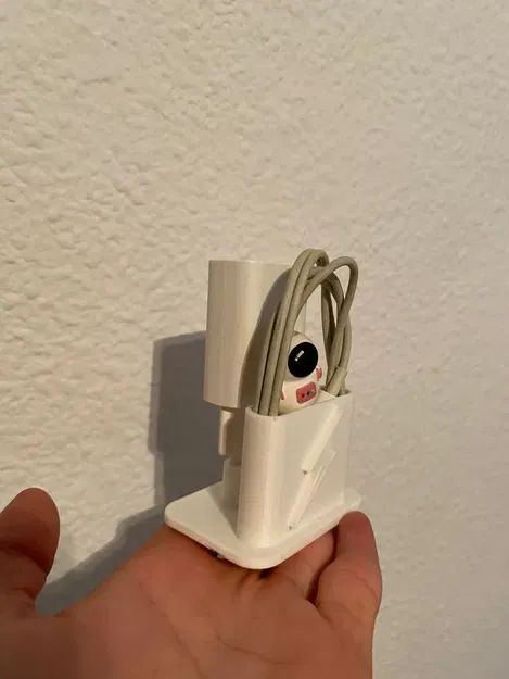 Giá đỡ sạc gọn gàng cho thiết bị điện tử - Image 4