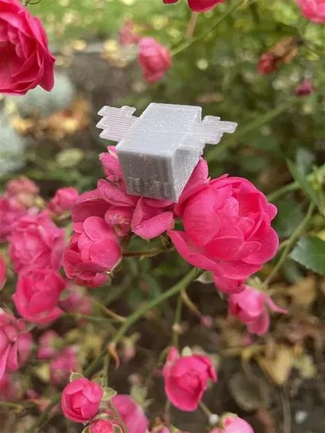 Mô hình ong trong Minecraft với chi tiết sống động - Image 1