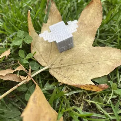 Mô hình ong trong Minecraft với chi tiết sống động