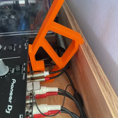 Giá đỡ iPad cho bàn DJ tự chế tại nhà