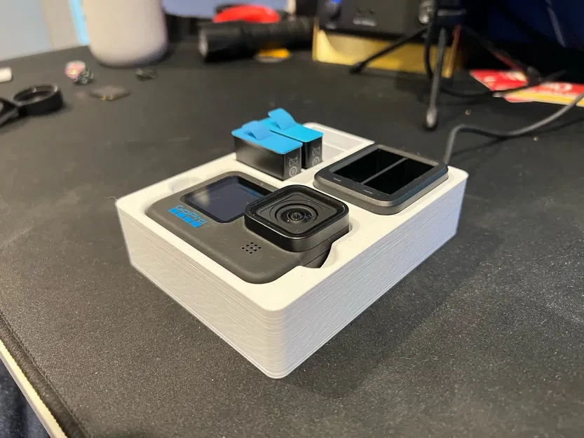 Giá đỡ GoPro Hero 10/11/12 và 4 pin trên bàn làm việc - Image 1