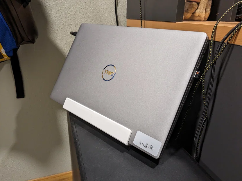 Giá đỡ laptop và dock Thunderbolt Dell WD19TBS - Image 6