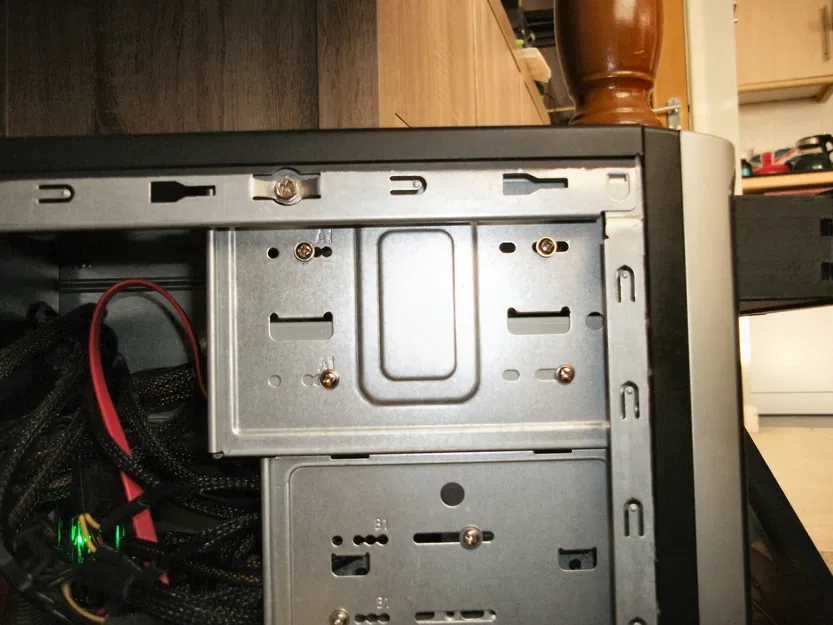 Đơn vị ngăn kéo cho ổ đĩa và gắn huy hiệu - Image 5