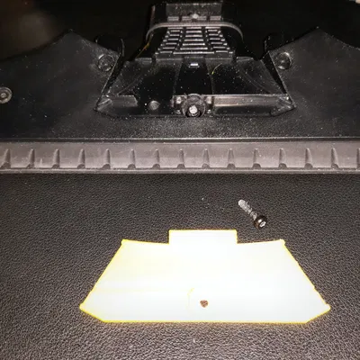 Đầu gạt kính Karcher WV2 bị hỏng do thiết kế yếu