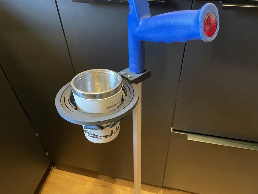 Giá đỡ cốc tự cân bằng cho thanh 22mm dùng trong nạng - Image 1