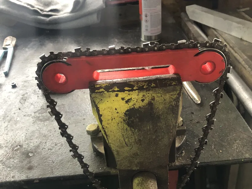 Giá đỡ kiểm tra xích cưa xăng tiện lợi - Image 1