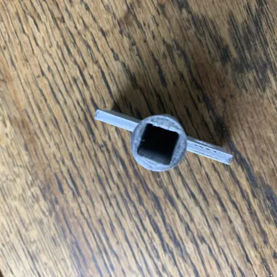 Chìa khóa toilet mở khóa nhà vệ sinh