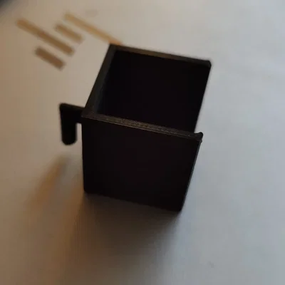 Giá đỡ kiểm tra pin và keo dán IKEA Skadis