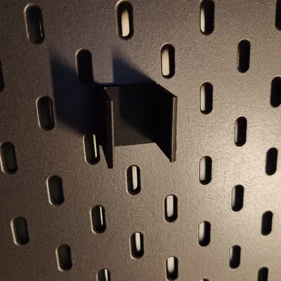 Giá đỡ kiểm tra pin và keo dán IKEA Skadis