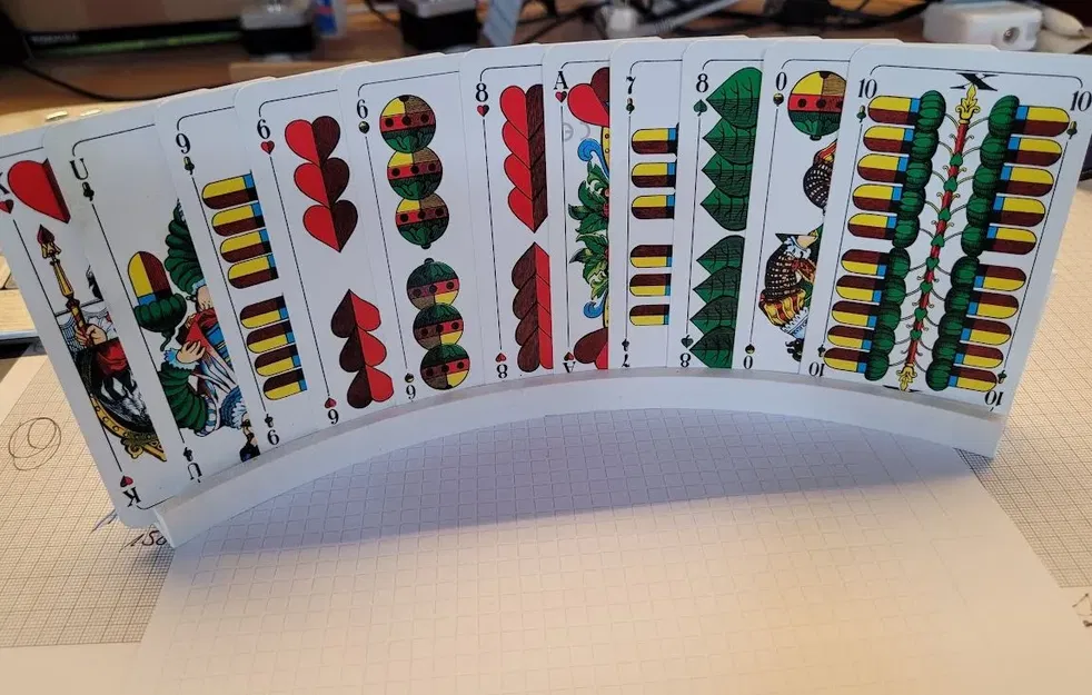 Giá đỡ bài chơi bài cho trẻ em và người khuyết tật - Image 1