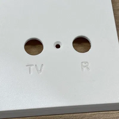 Nắp chụp ổ cắm anten TV+R với khoảng cách chân 30mm và 36mm