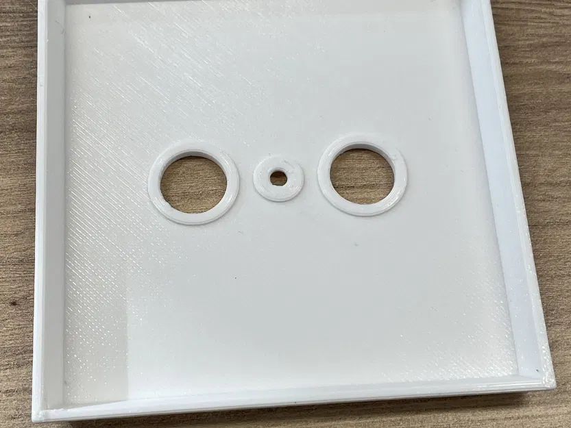Nắp chụp ổ cắm anten TV+R với khoảng cách chân 30mm và 36mm - Image 2
