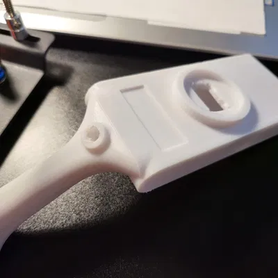 Súng portal của Rick Sanchez với thiết kế có đèn