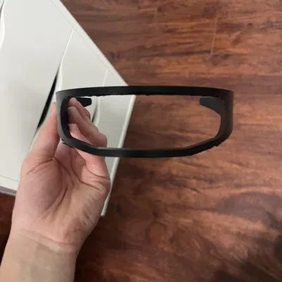 Kính mát tương lai phong cách cyberpunk