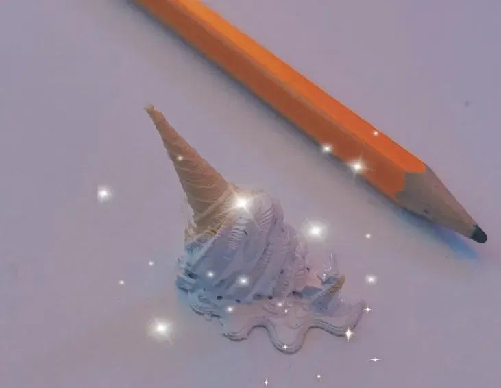 Bánh kem ốc quế bị rơi đáng tiếc - Image 1