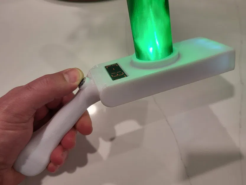 Súng portal của Rick Sanchez với thiết kế có đèn - Image 11