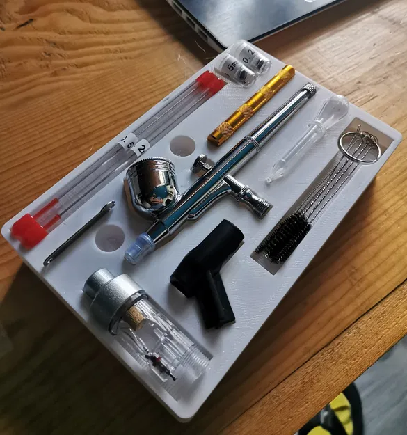 Khay tổ chức cho bộ phun sơn giá rẻ từ Amazon - Image 1