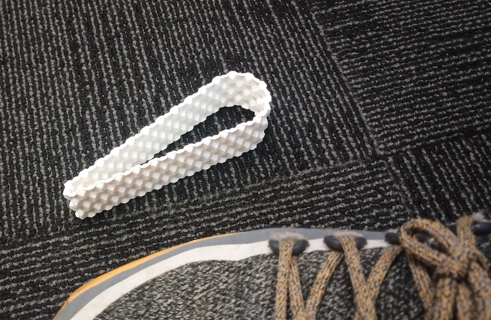 Cái chặn cửa có bề mặt gồ ghề tăng độ bám - Image 2