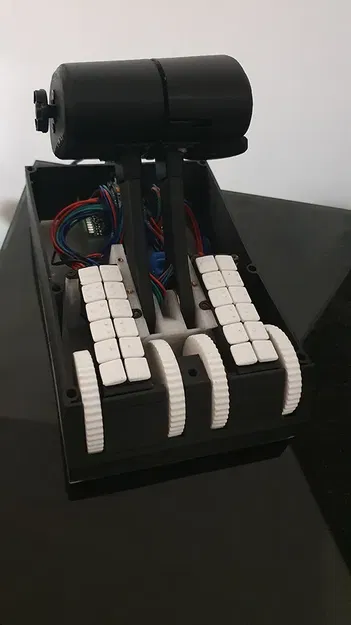 Bộ điều khiển ga với 7 trục và 32 nút bấm - Image 8