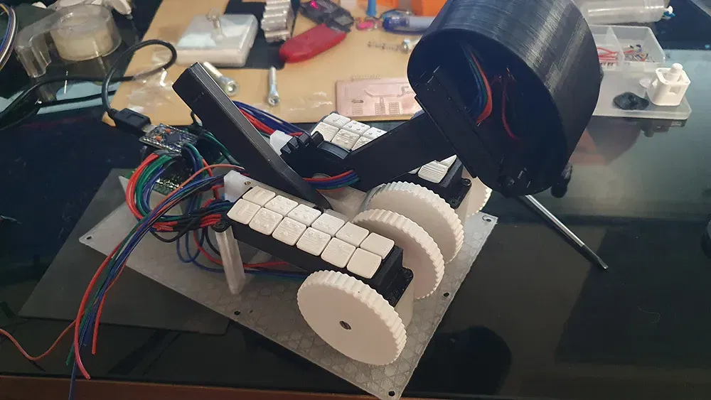 Bộ điều khiển ga với 7 trục và 32 nút bấm - Image 17