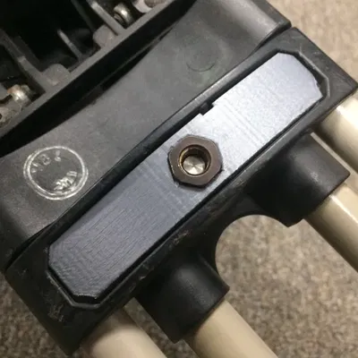 Khóa chân chân máy Vinten