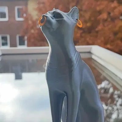 Bản sao tượng mèo Gayer-Anderson không cần hỗ trợ